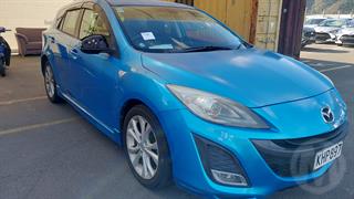 2010 Mazda Axela Hatch Photo