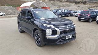 2025 Mitsubishi Outlander LS 2.5P/4WD/CVT Station Wagon Photo
