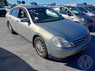 2005 Nissan Teana Sedan Photo