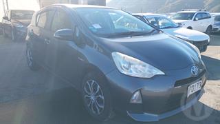 2012 Toyota Aqua Hybrid Hatch Photo