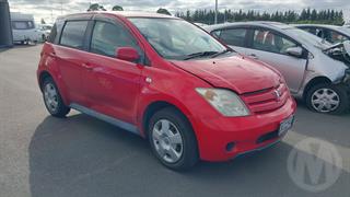 2004 Toyota IST Hatch Photo