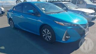 2017 Toyota Prius Hatch Photo