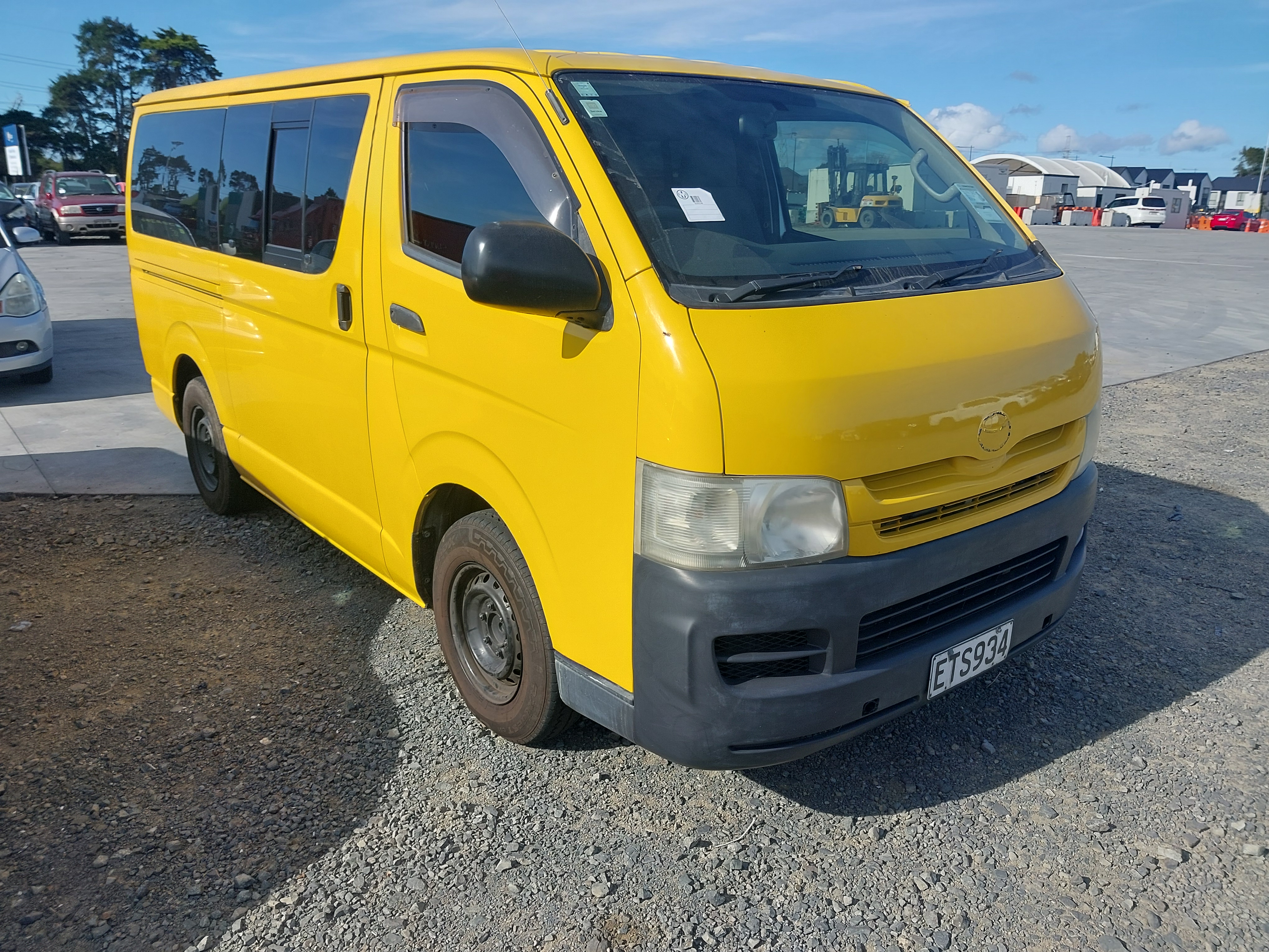 2009 Toyota Hiace 3.0DT ZL 4A 6 Seat Van Photo