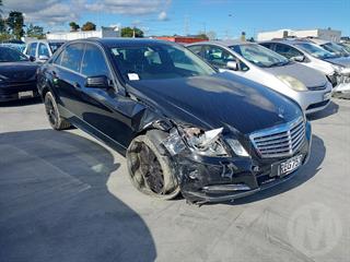 2011 Mercedes-Benz E 350 Elegance Sedan Photo