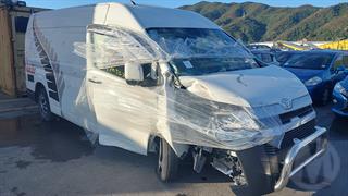 2020 Toyota Hiace ZX PVN 2.8DT/6AT Van Photo