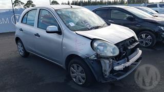 2011 Nissan March Hatch Photo