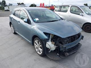 2010 Mazda Axela Hatch Photo