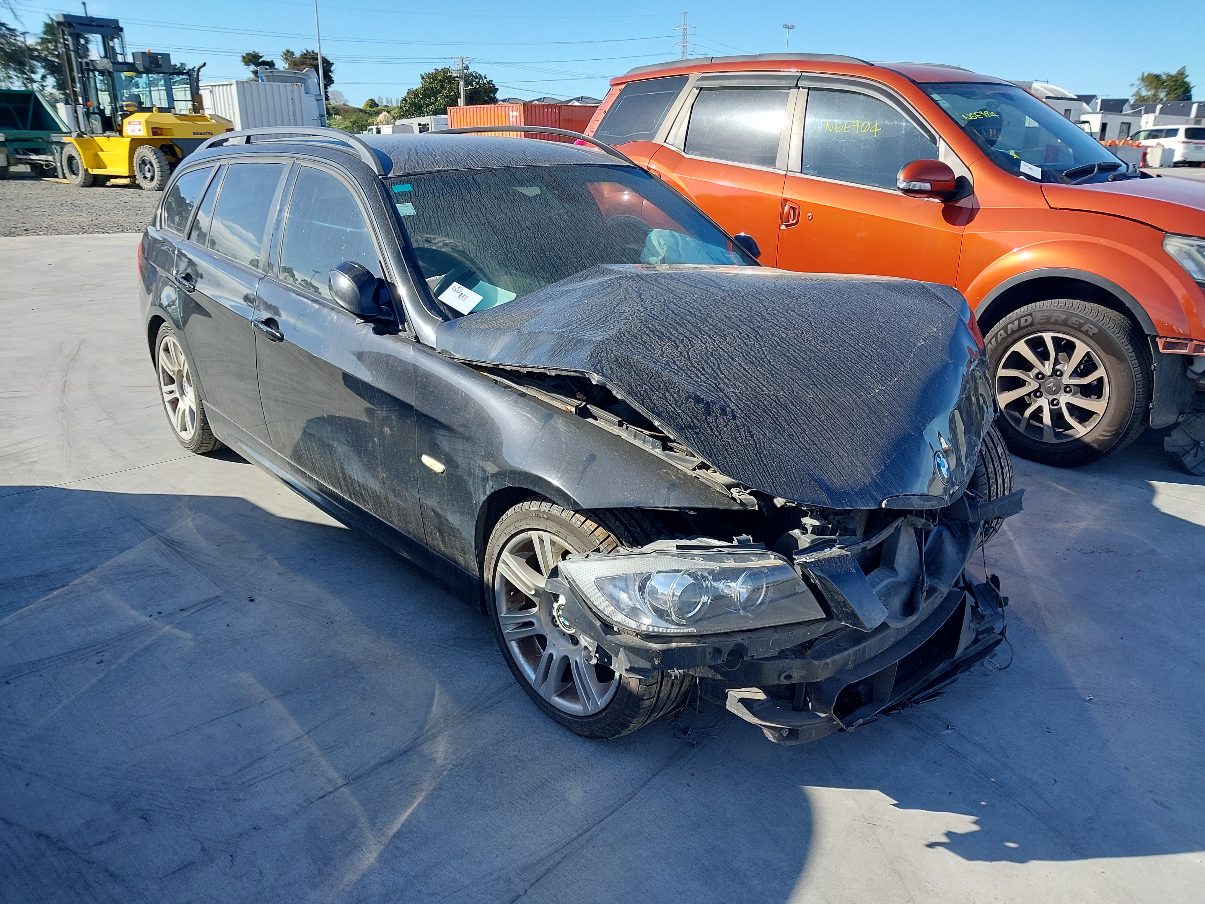 2006 BMW 325i Touring Photo