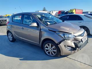 2013 Hyundai I20 PB 1.4 A4 Hatch Photo