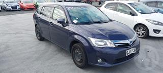 2014 Toyota Corolla Fielder Station Wagon Photo