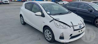 2014 Toyota Aqua Hatch Photo