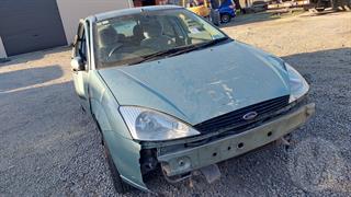 2001 Ford Focus Hatch Photo