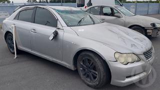 2004 Toyota Markx Sedan Photo