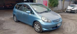 2005 Honda fit Hatch Photo