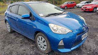 2013 Toyota Aqua Hatch Photo