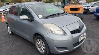 2010 Toyota Vitz Hatch Photo