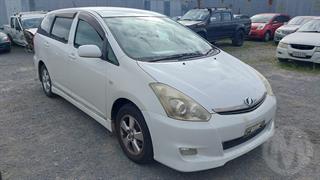 2006 Toyota Wish Station Wagon Photo