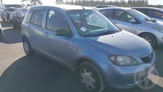2004 Mazda Demio Hatch Photo