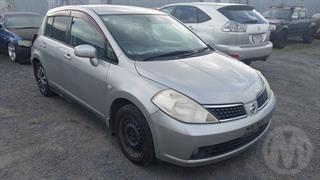 2005 Nissan Tiida 1500 Hatch Photo
