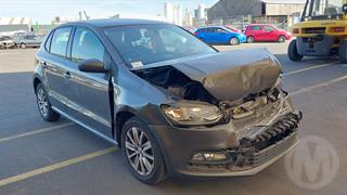 2015 Volkswagen Polo TSI 66kw CL 1.2P/7A Hatch Photo