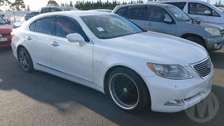 2007 Lexus LS460 Sedan Photo