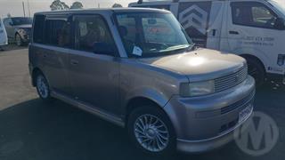 2000 Toyota BB Station Wagon Photo