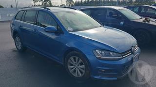 2014 Volkswagen Golf Station Wagon Photo