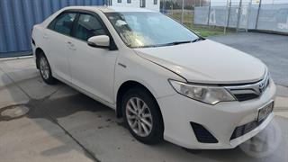 2014 Toyota Camry 2.5 Hybrid Ecvt Sedan Photo