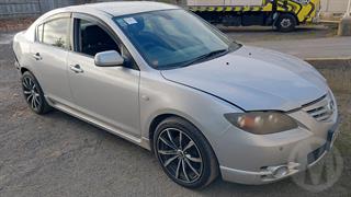 2005 Mazda Axela Sedan Photo