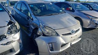 2010 Toyota Prius Hybrid Synergy Driv Hatch Photo