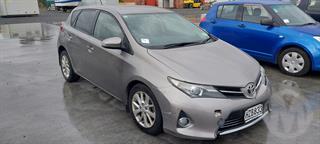 2015 Toyota Corolla GLX 1.8P Hatch CV Hatch Photo