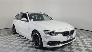 2015 BMW 320i Touring 5D Touring Photo