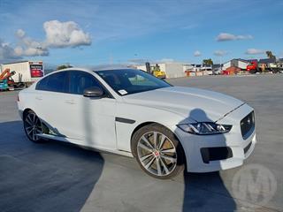 2019 Jaguar XE 300 Sport 2.0P/8AT Sedan Photo