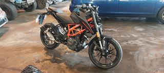 2025 KTM 390 Duke 399p Motorcycle Photo