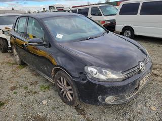 2012 Volkswagen Golf TSI Hatch Photo