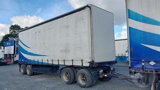 1990 Road Runner 4A Curtainside Photo