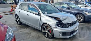 2013 Volkswagen Golf Hatch Photo