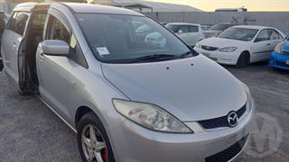 2005 Mazda Premacy Station Wagon Photo