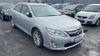 2014 Toyota Camry Hybrid Sedan Photo