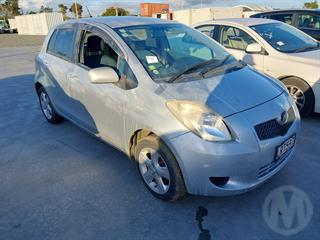 2005 Toyota Vitz Hatch Photo