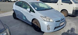 2012 Toyota Prius Hatch Photo