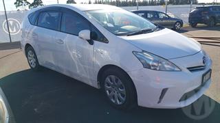 2012 Toyota Prius Station Wagon Photo