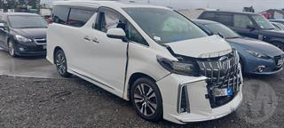 2020 Toyota Alphard Station Wagon Photo