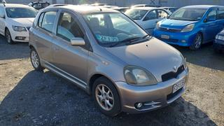 2002 Toyota Vitz RS Hatch Photo