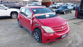 2002 Toyota IST Hatch Photo