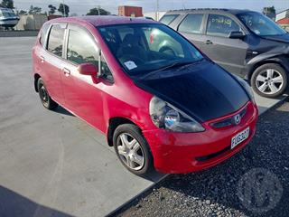 2002 Honda fit Hatch Photo