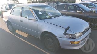 1994 Toyota Corolla LX Sedan Photo