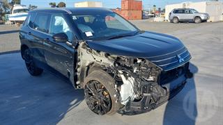 2024 Mitsubishi Outlander VRX 2.5P/4WD/CVT Station Wagon Photo