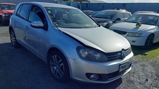 2010 Volkswagen Golf Hatch Photo