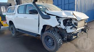 2025 Toyota Hilux SR TD DC 2.8DMHT/4W Dual Cab Utility Photo